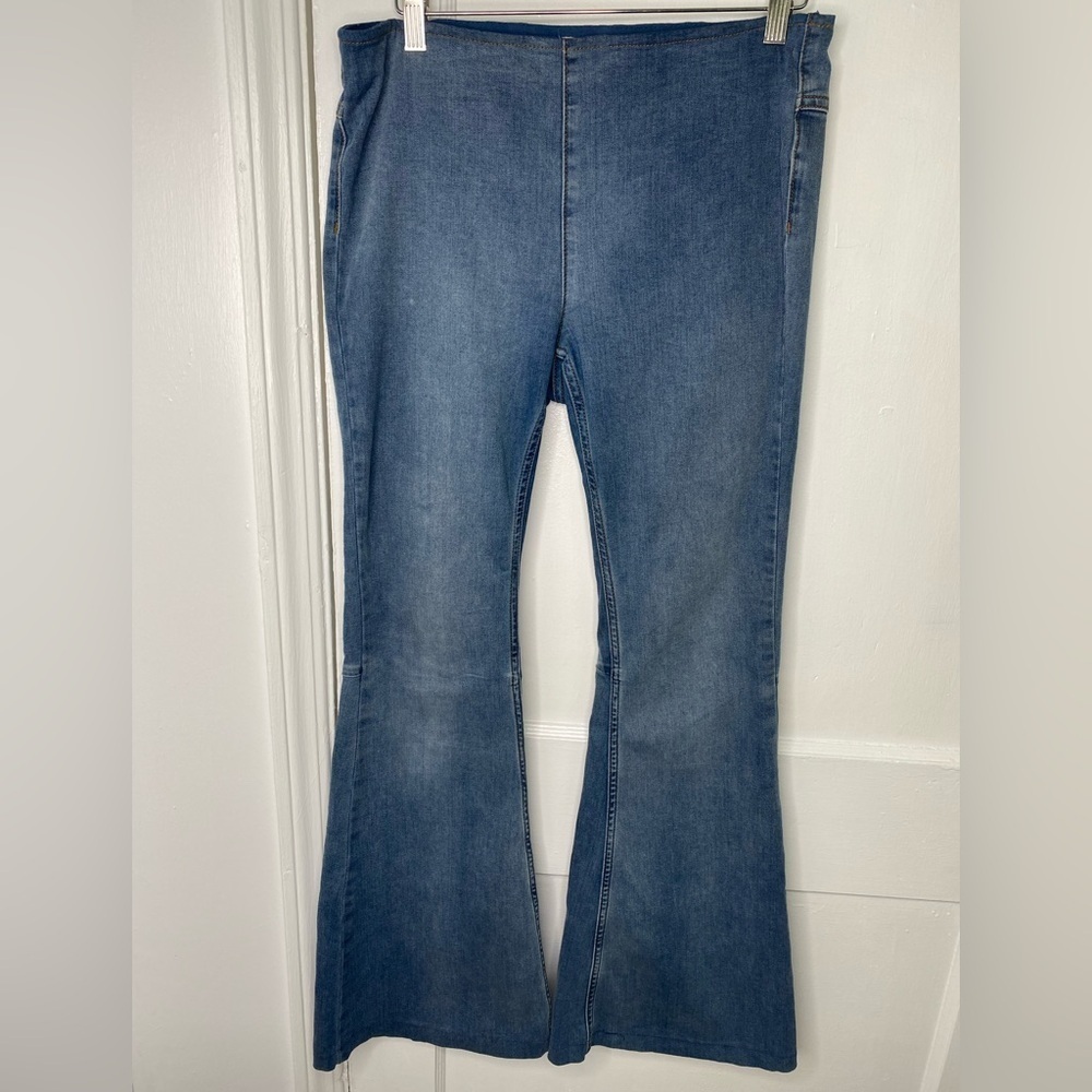 FREE PEOPLE Penny Pull on Flared Pants.
